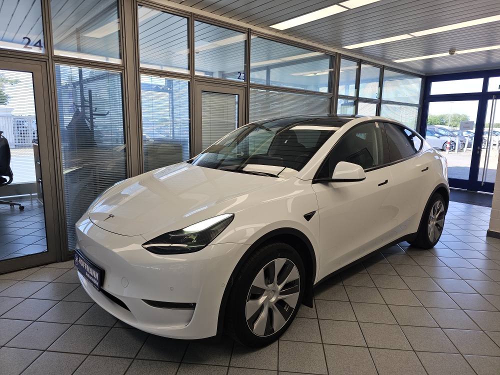 Tesla Model Y bei Hoffmann Automobile in Wolfsburg kaufen und sofort mitnehmen - Bild 1