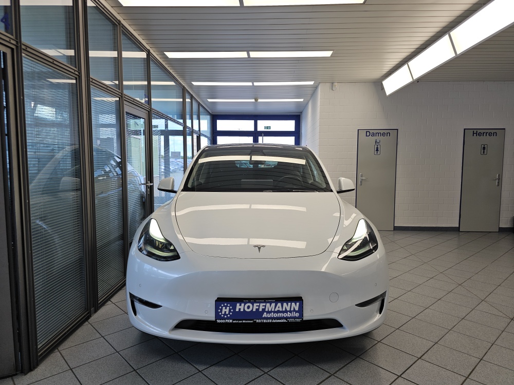 Tesla Model Y bei Hoffmann Automobile in Wolfsburg kaufen und sofort mitnehmen - Bild 28