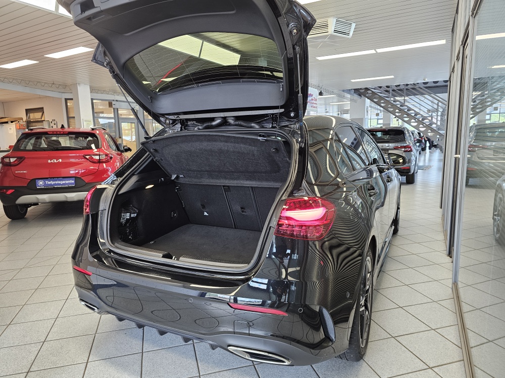 Mercedes-Benz A 200 bei Hoffmann Automobile in Wolfsburg kaufen und sofort mitnehmen - Bild 2