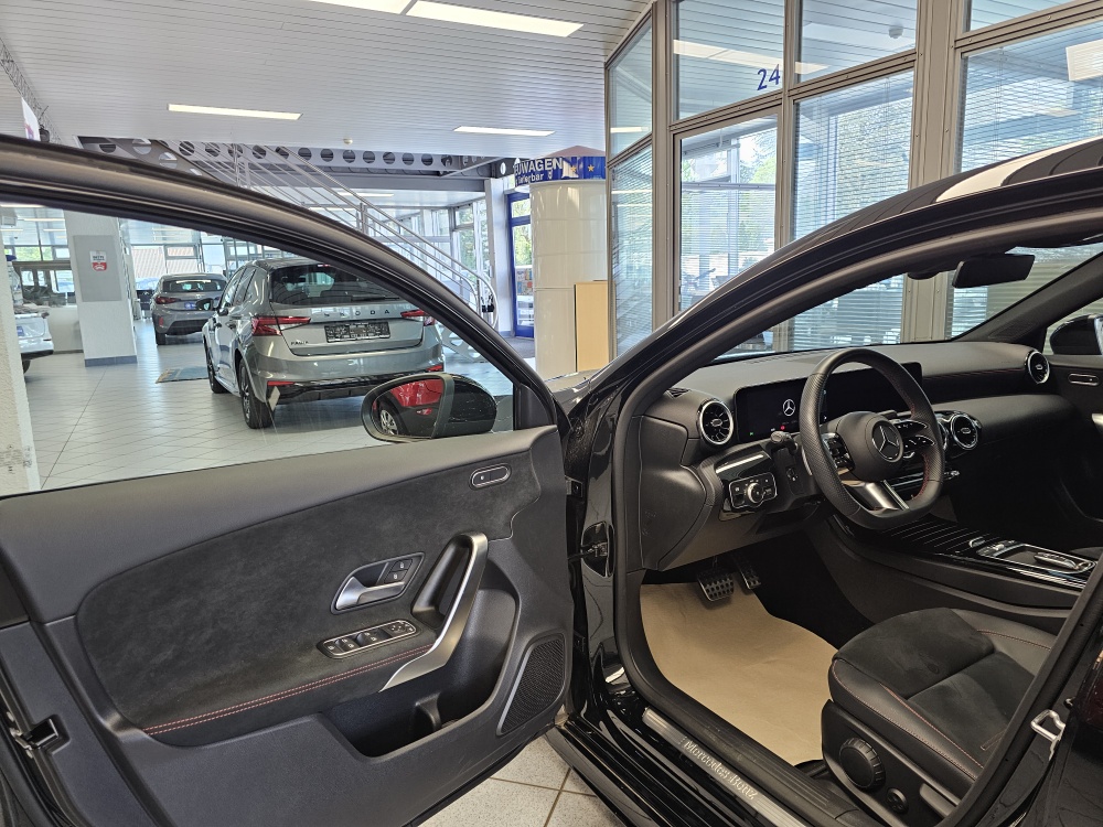 Mercedes-Benz A 200 bei Hoffmann Automobile in Wolfsburg kaufen und sofort mitnehmen - Bild 27