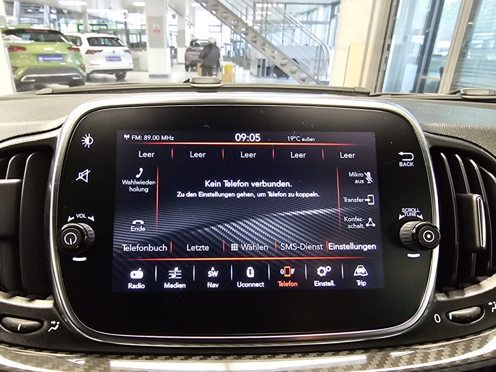 Abarth 695 bei Hoffmann Automobile in Wolfsburg kaufen und sofort mitnehmen - Bild 12
