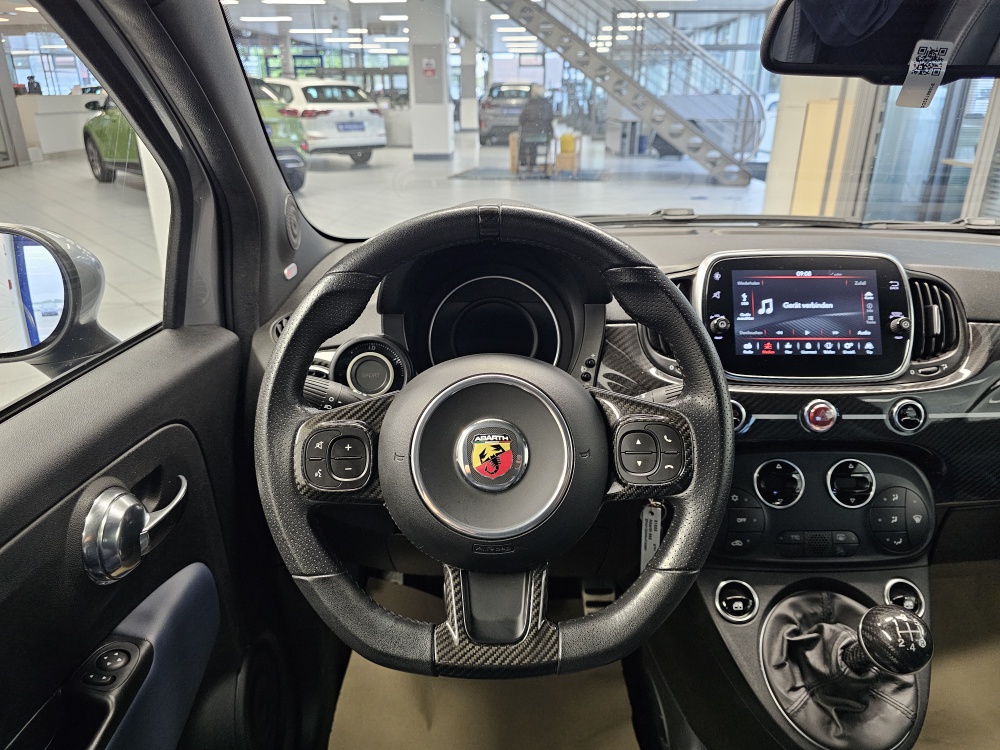 Abarth 695 bei Hoffmann Automobile in Wolfsburg kaufen und sofort mitnehmen - Bild 16