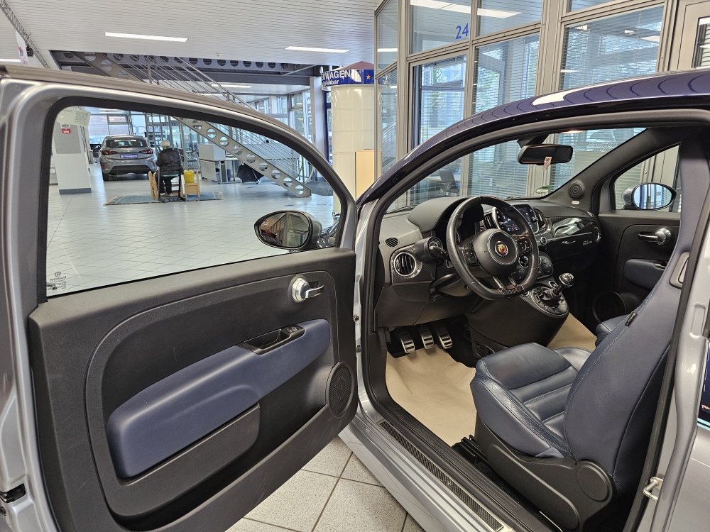 Abarth 695 bei Hoffmann Automobile in Wolfsburg kaufen und sofort mitnehmen - Bild 19