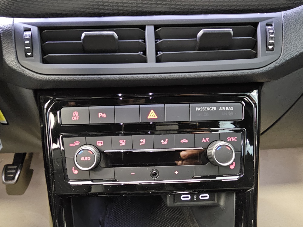 VW T-Cross bei Hoffmann Automobile in Wolfsburg kaufen und sofort mitnehmen - Bild 11