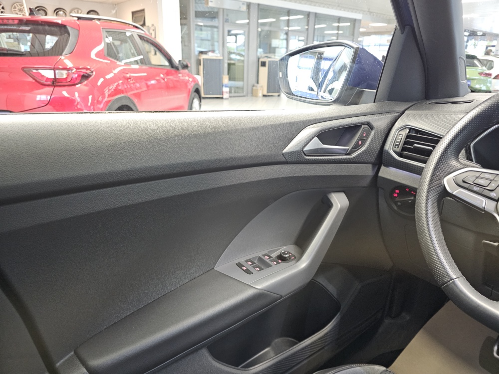 VW T-Cross bei Hoffmann Automobile in Wolfsburg kaufen und sofort mitnehmen - Bild 22