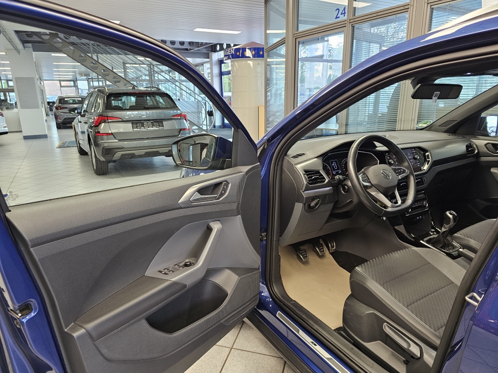VW T-Cross bei Hoffmann Automobile in Wolfsburg kaufen und sofort mitnehmen - Bild 27