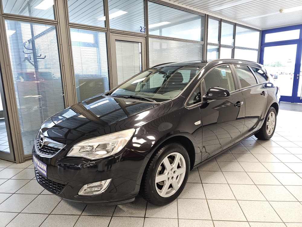 Opel Astra Sports Tourer  für nur 3.900,- € bei Hoffmann Automobile in Wolfsburg kaufen und sofort mitnehmen