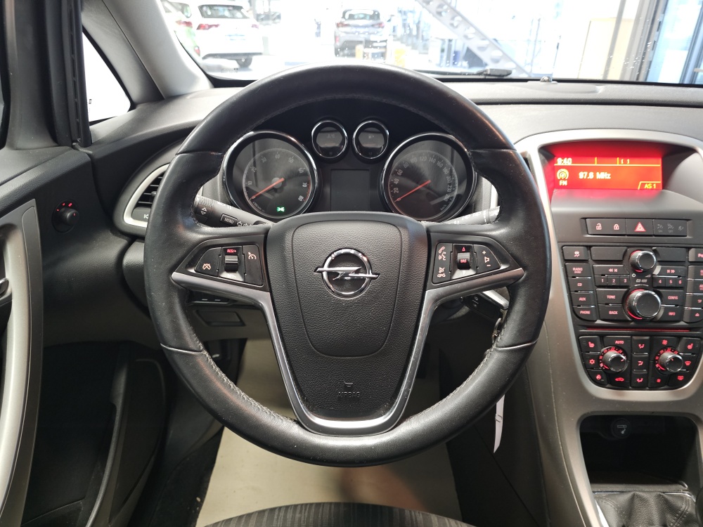 Opel Astra Sports Tourer bei Hoffmann Automobile in Wolfsburg kaufen und sofort mitnehmen - Bild 13