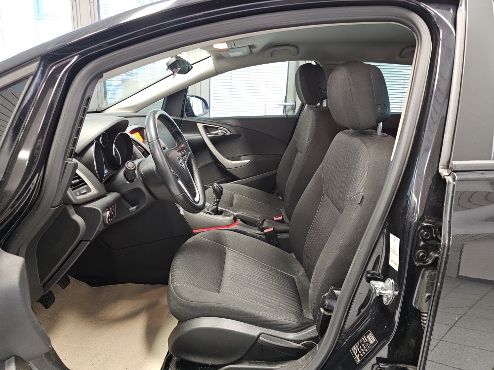 Opel Astra Sports Tourer bei Hoffmann Automobile in Wolfsburg kaufen und sofort mitnehmen - Bild 15
