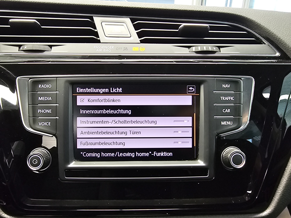 VW Touran bei Hoffmann Automobile in Wolfsburg kaufen und sofort mitnehmen - Bild 14