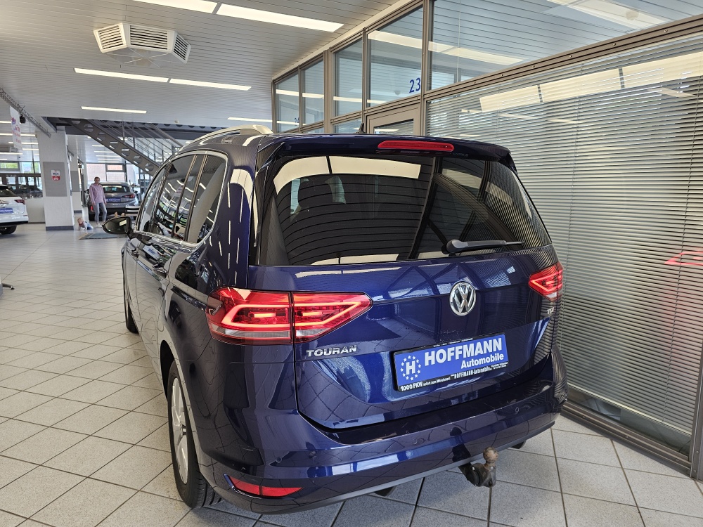 VW Touran bei Hoffmann Automobile in Wolfsburg kaufen und sofort mitnehmen - Bild 6