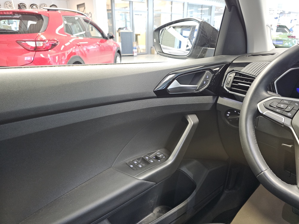 VW T-Cross bei Hoffmann Automobile in Wolfsburg kaufen und sofort mitnehmen - Bild 22