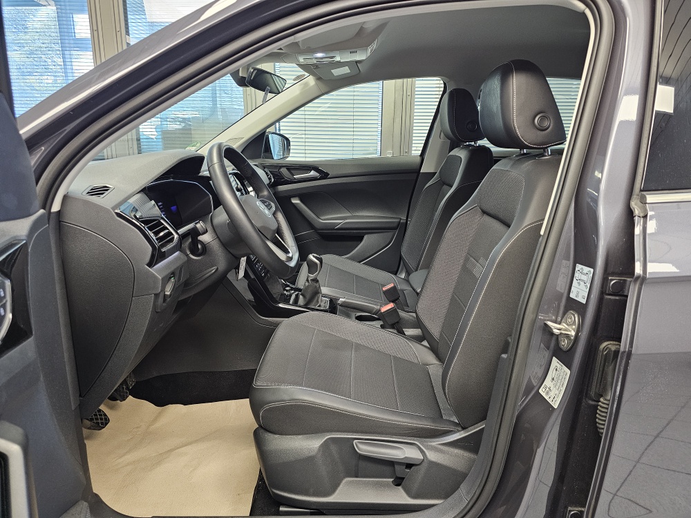 VW T-Cross bei Hoffmann Automobile in Wolfsburg kaufen und sofort mitnehmen - Bild 25