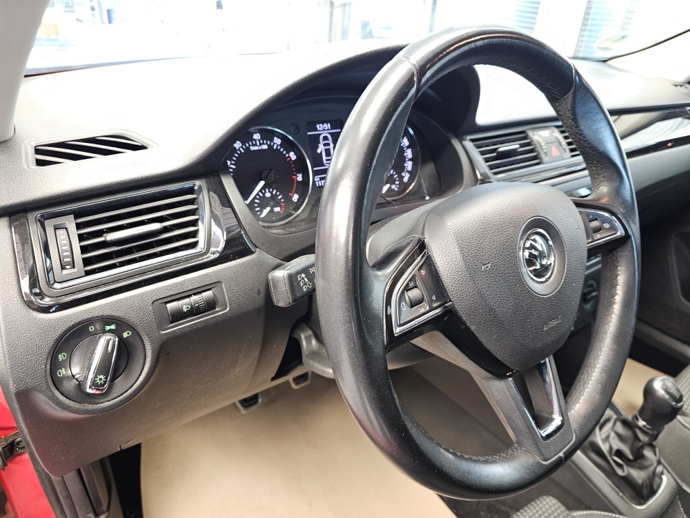 Skoda Rapid bei Hoffmann Automobile in Wolfsburg kaufen und sofort mitnehmen - Bild 14