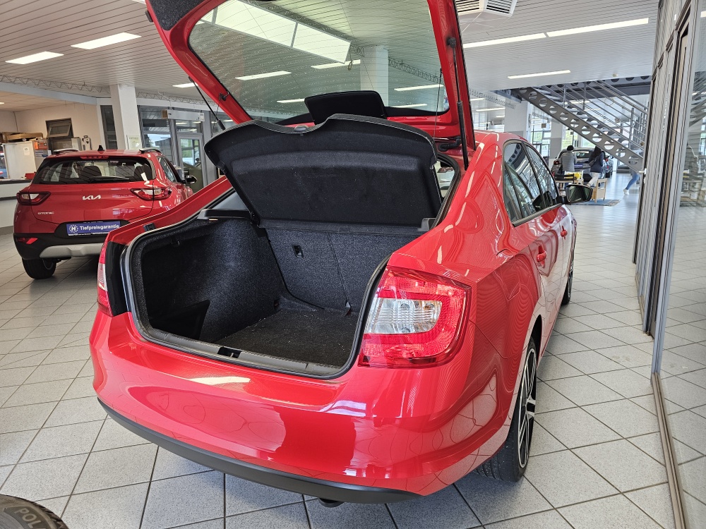 Skoda Rapid bei Hoffmann Automobile in Wolfsburg kaufen und sofort mitnehmen - Bild 2