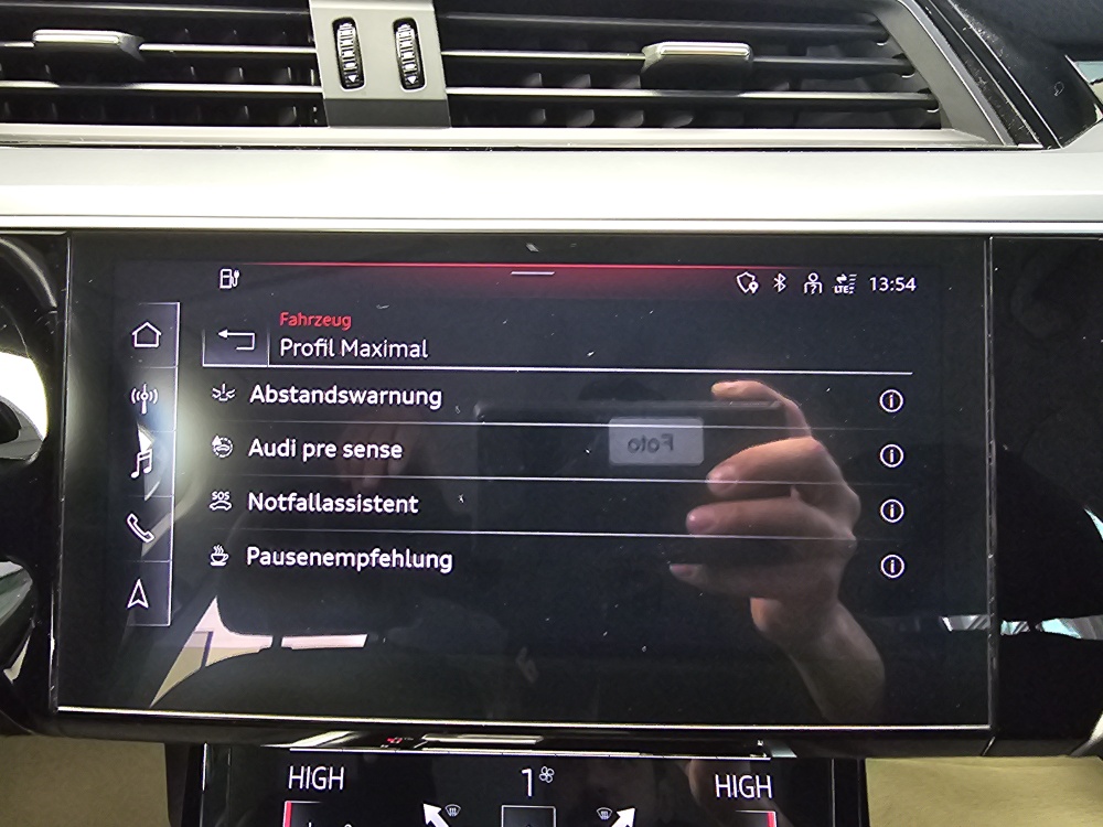 Audi e-tron bei Hoffmann Automobile in Wolfsburg kaufen und sofort mitnehmen - Bild 21