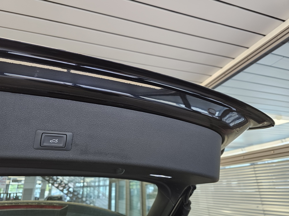 Audi e-tron bei Hoffmann Automobile in Wolfsburg kaufen und sofort mitnehmen - Bild 3