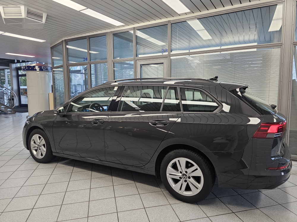 VW Golf Variant bei Hoffmann Automobile in Wolfsburg kaufen und sofort mitnehmen - Bild 25