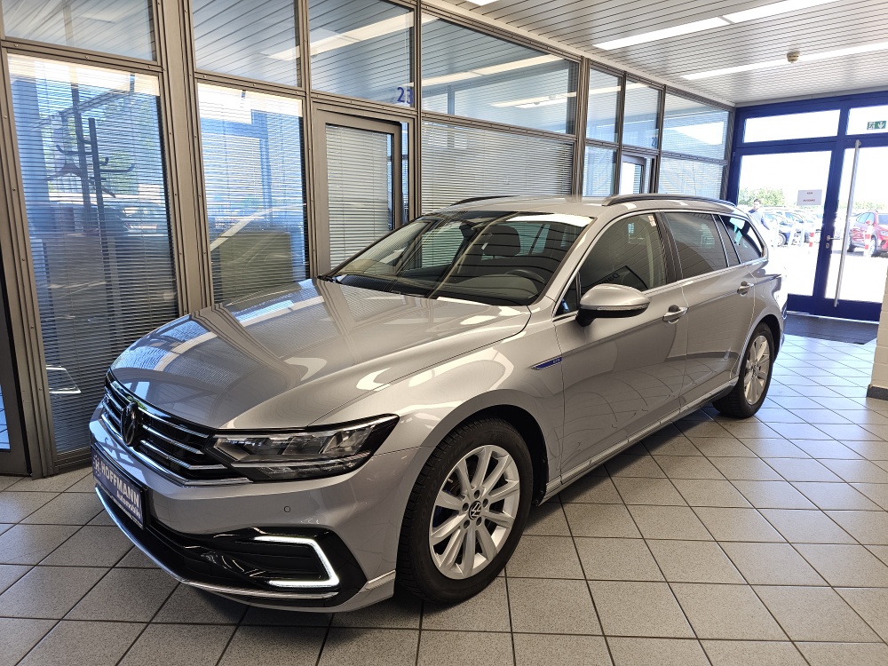VW Passat Variant GTE für nur 24.900,- € bei Hoffmann Automobile in Wolfsburg kaufen und sofort mitnehmen