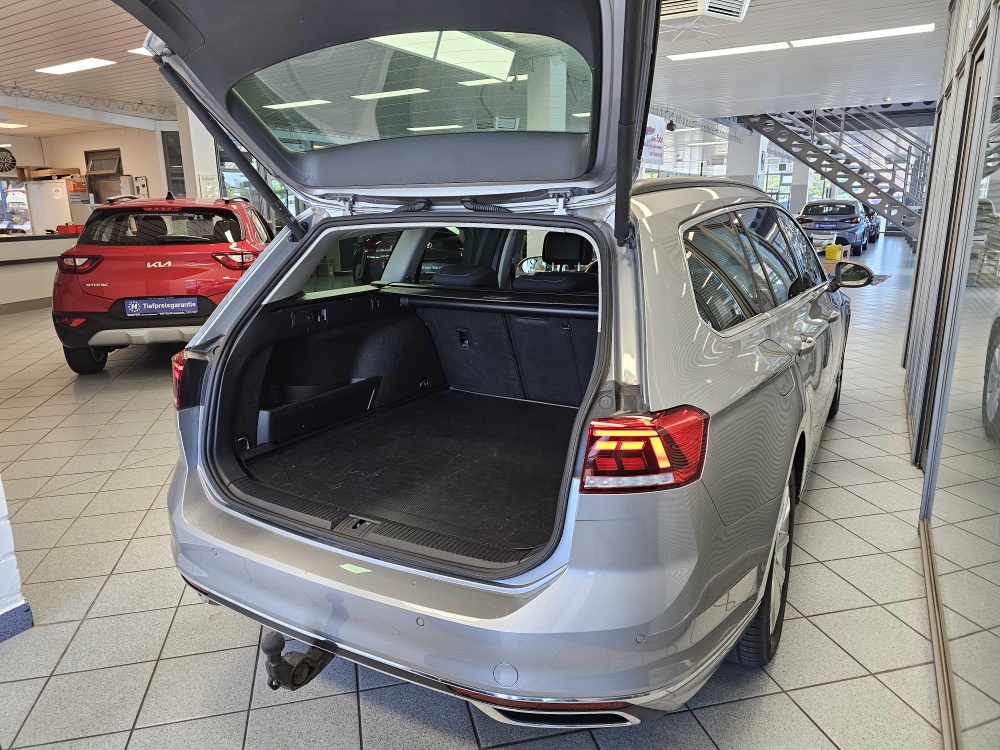 VW Passat Variant bei Hoffmann Automobile in Wolfsburg kaufen und sofort mitnehmen - Bild 2