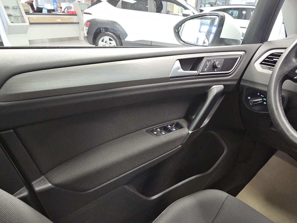 VW Golf Sportsvan bei Hoffmann Automobile in Wolfsburg kaufen und sofort mitnehmen - Bild 18