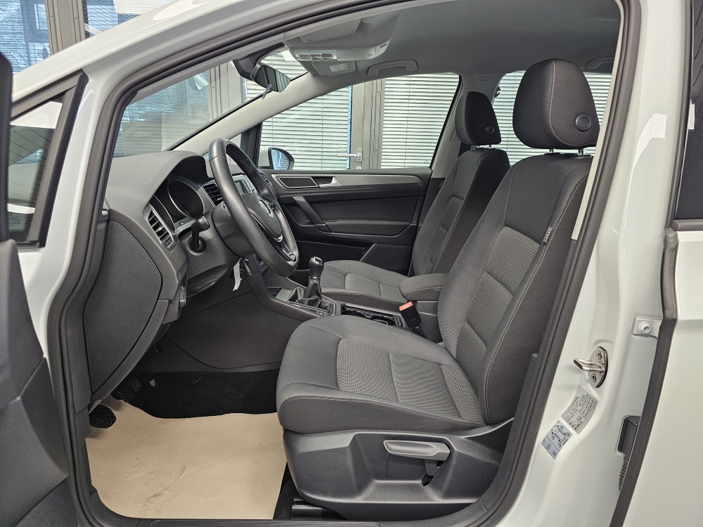 VW Golf Sportsvan bei Hoffmann Automobile in Wolfsburg kaufen und sofort mitnehmen - Bild 21
