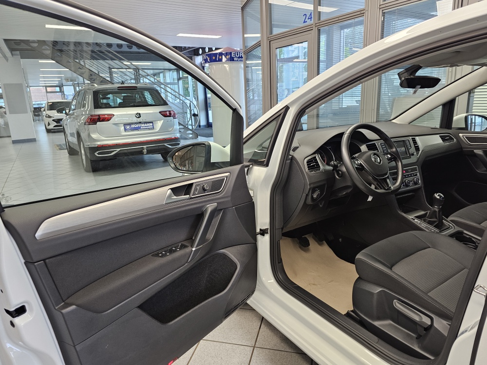 VW Golf Sportsvan bei Hoffmann Automobile in Wolfsburg kaufen und sofort mitnehmen - Bild 22