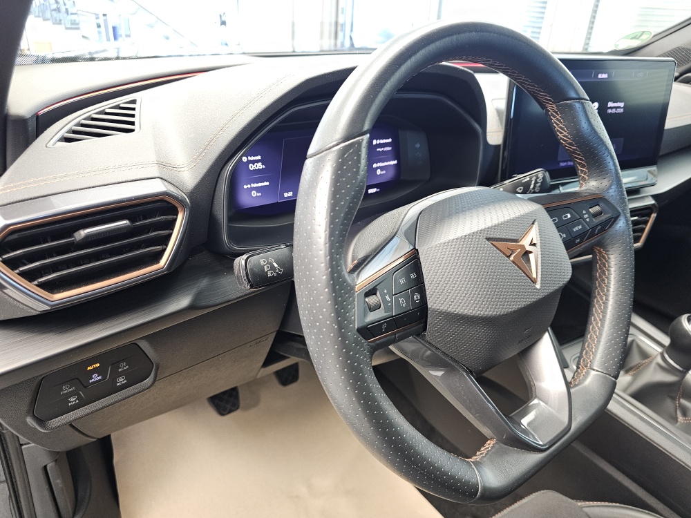 Cupra Formentor bei Hoffmann Automobile in Wolfsburg kaufen und sofort mitnehmen - Bild 23