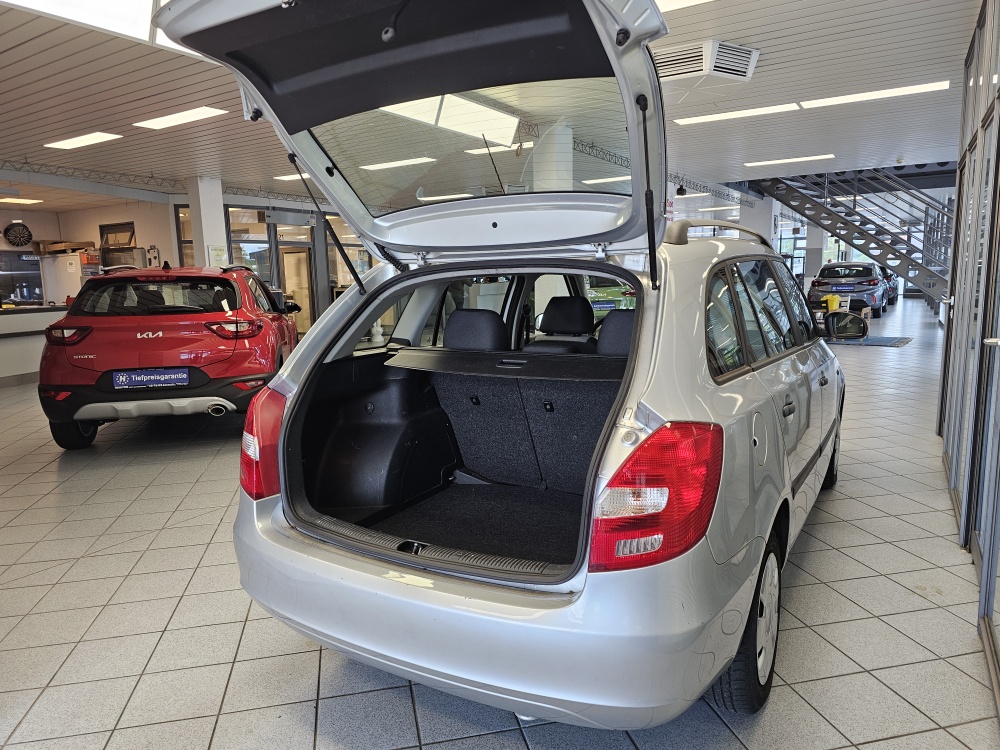 Skoda Fabia Combi bei Hoffmann Automobile in Wolfsburg kaufen und sofort mitnehmen - Bild 2