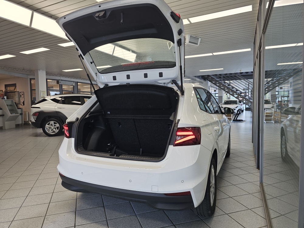 Skoda Fabia bei Hoffmann Automobile in Wolfsburg kaufen und sofort mitnehmen - Bild 2