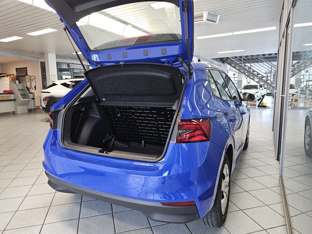 Skoda Fabia bei Hoffmann Automobile in Wolfsburg kaufen und sofort mitnehmen - Bild 2