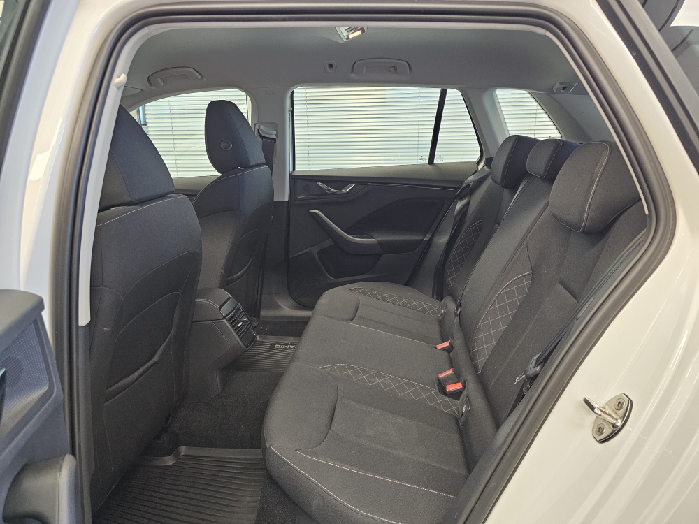 Skoda Kamiq bei Hoffmann Automobile in Wolfsburg kaufen und sofort mitnehmen - Bild 4