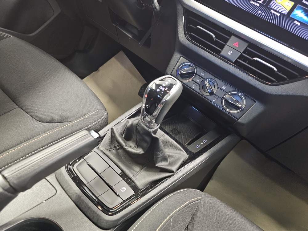 Skoda Kamiq bei Hoffmann Automobile in Wolfsburg kaufen und sofort mitnehmen - Bild 6
