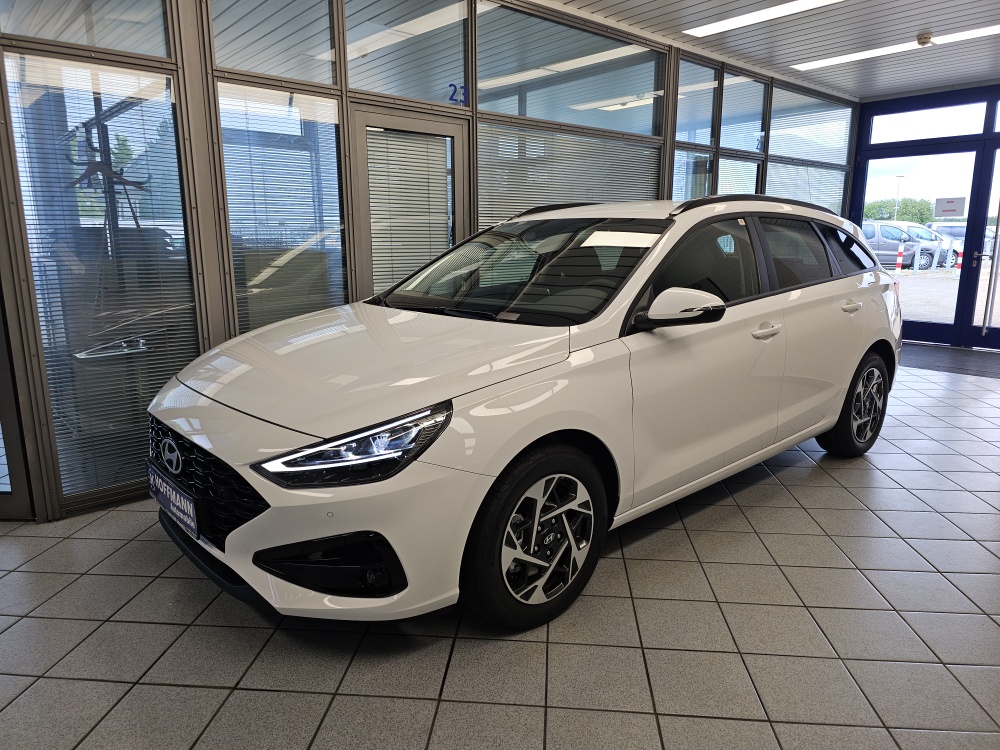 Hyundai i30 Kombi  für nur 21.250,- € bei Hoffmann Automobile in Wolfsburg kaufen und sofort mitnehmen