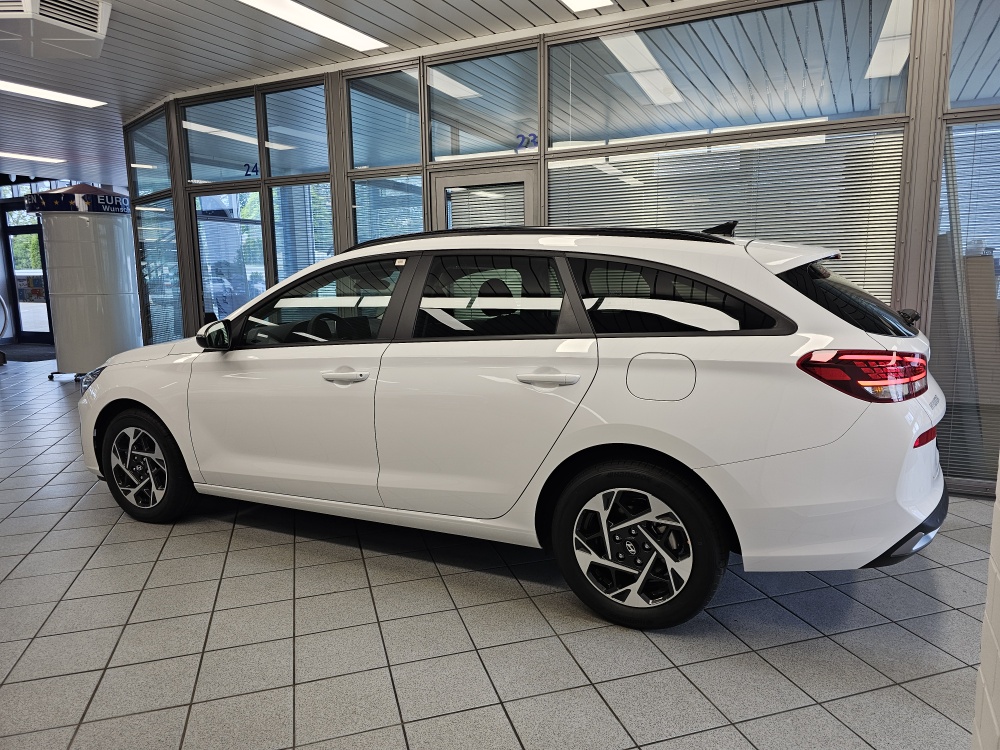 Hyundai i30 Kombi bei Hoffmann Automobile in Wolfsburg kaufen und sofort mitnehmen - Bild 24