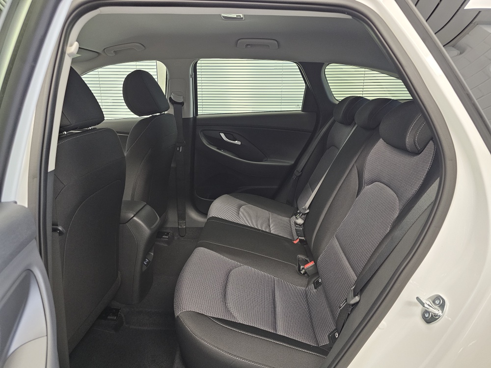Hyundai i30 Kombi bei Hoffmann Automobile in Wolfsburg kaufen und sofort mitnehmen - Bild 4