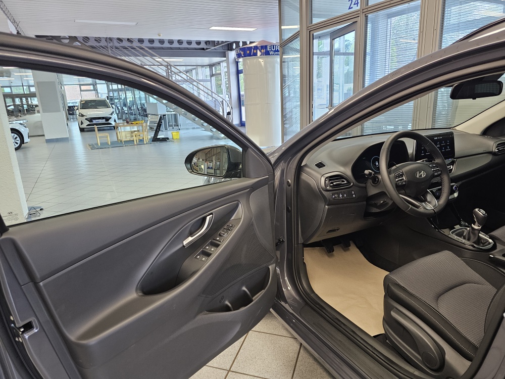 Hyundai i30 Kombi bei Hoffmann Automobile in Wolfsburg kaufen und sofort mitnehmen - Bild 21