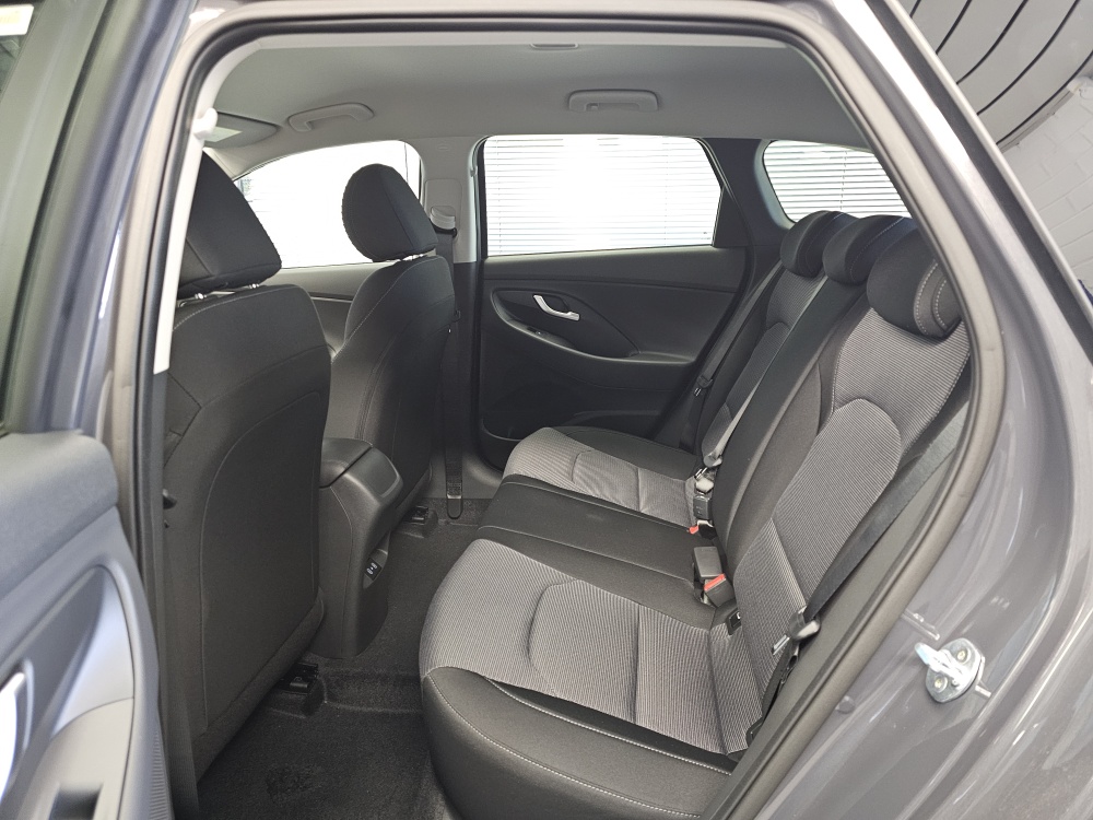 Hyundai i30 Kombi bei Hoffmann Automobile in Wolfsburg kaufen und sofort mitnehmen - Bild 4