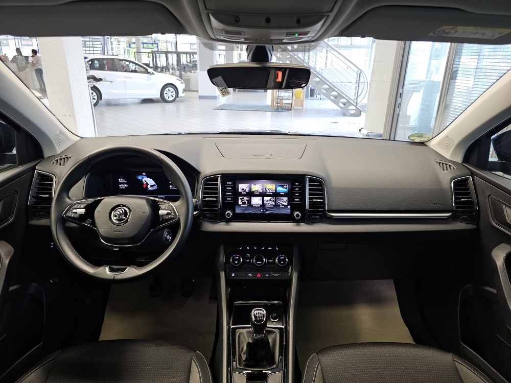 Skoda Karoq bei Hoffmann Automobile in Wolfsburg kaufen und sofort mitnehmen - Bild 11