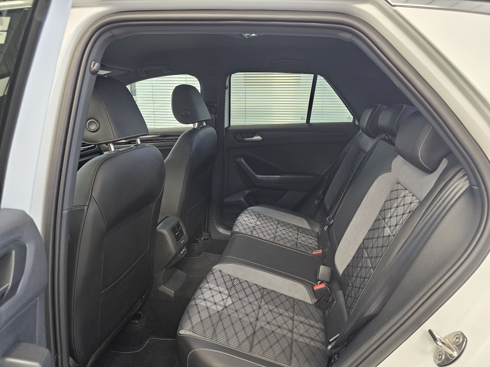 VW T-Roc bei Hoffmann Automobile in Wolfsburg kaufen und sofort mitnehmen - Bild 4