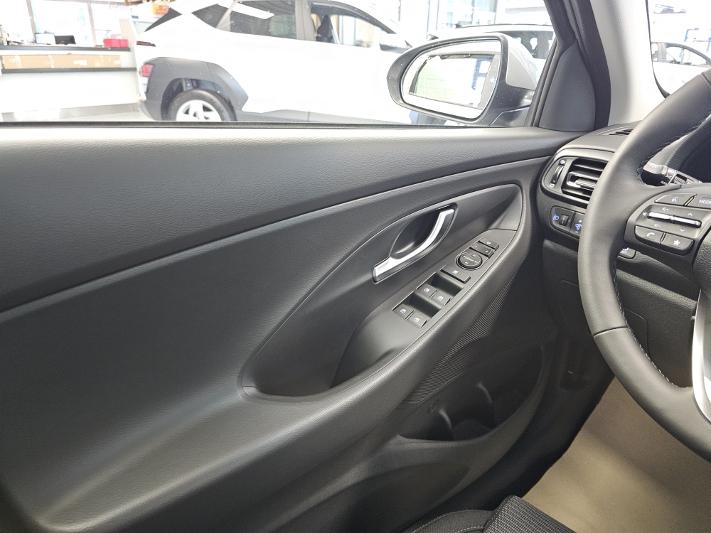 Hyundai i30 Kombi bei Hoffmann Automobile in Wolfsburg kaufen und sofort mitnehmen - Bild 19
