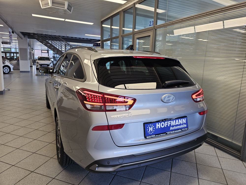 Hyundai i30 Kombi bei Hoffmann Automobile in Wolfsburg kaufen und sofort mitnehmen - Bild 3