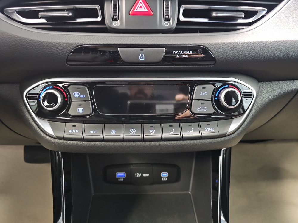 Hyundai i30 Kombi bei Hoffmann Automobile in Wolfsburg kaufen und sofort mitnehmen - Bild 8