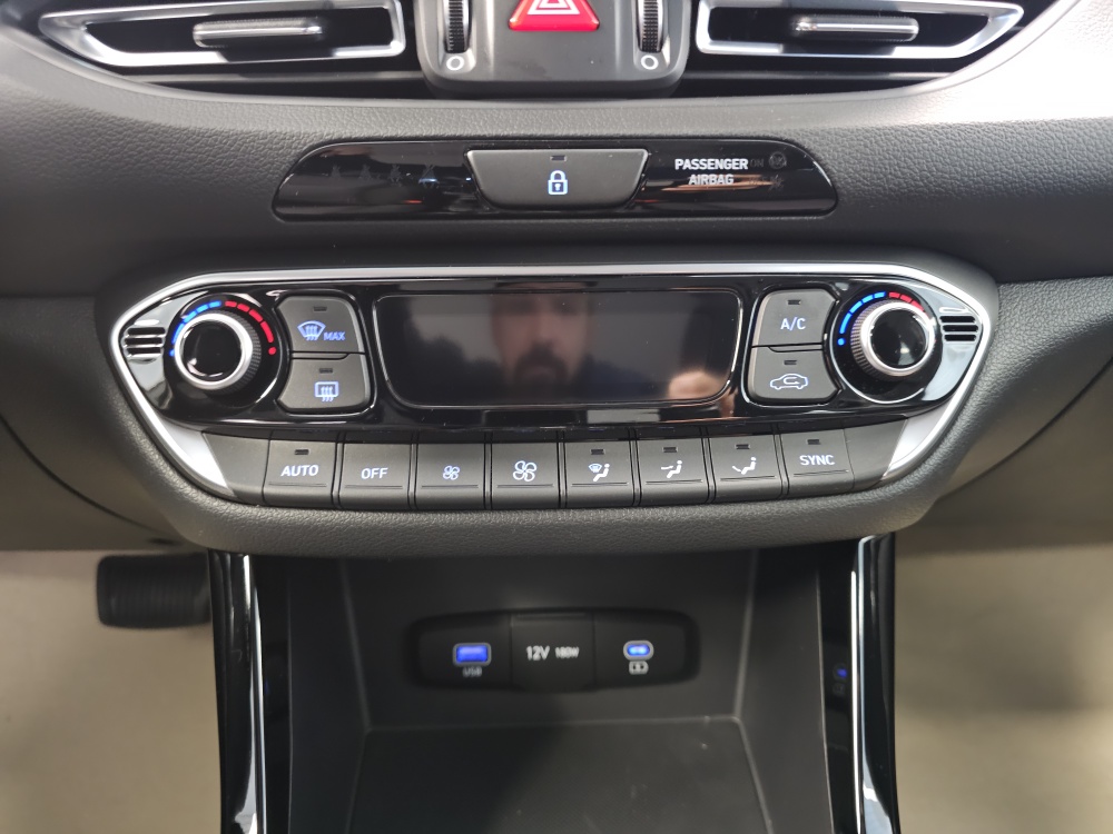 Hyundai i30 Kombi bei Hoffmann Automobile in Wolfsburg kaufen und sofort mitnehmen - Bild 8