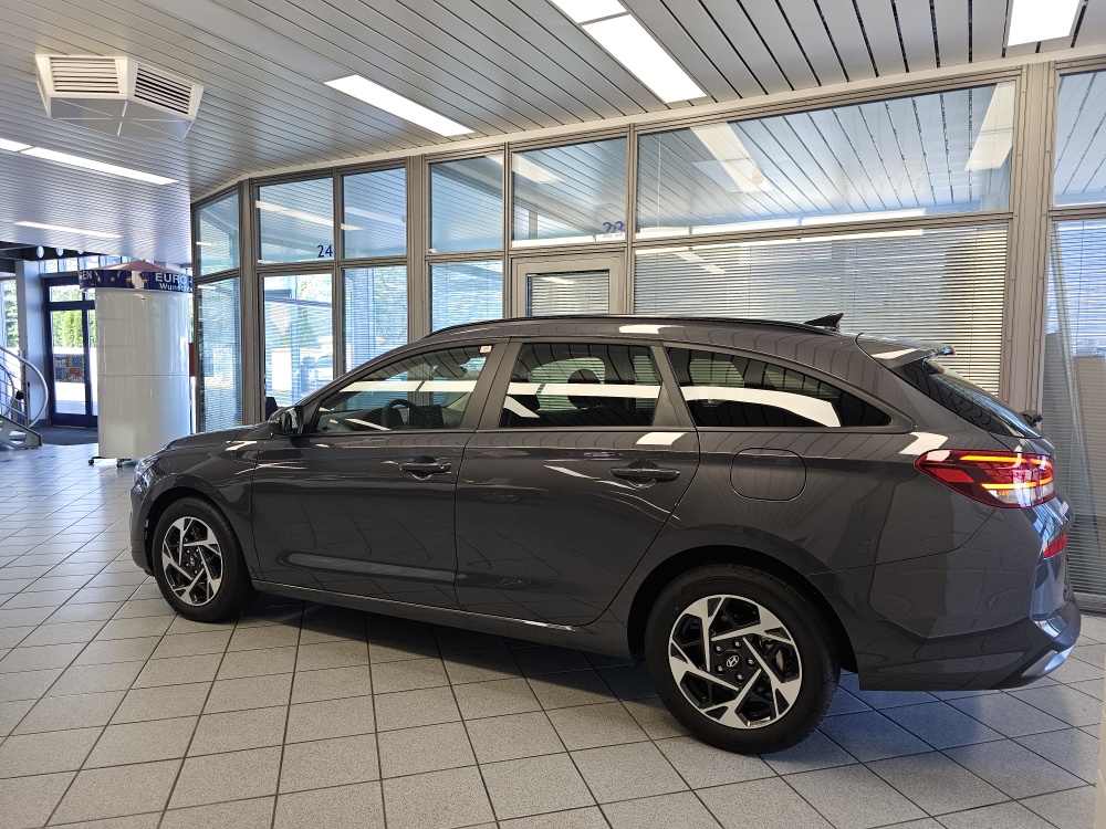 Hyundai i30 Kombi bei Hoffmann Automobile in Wolfsburg kaufen und sofort mitnehmen - Bild 24