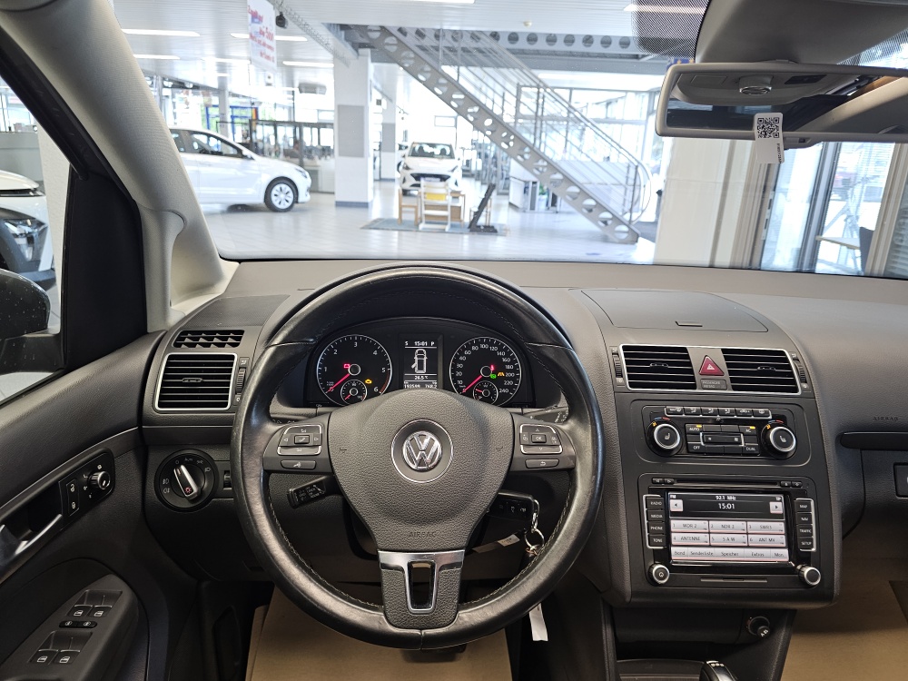VW Touran bei Hoffmann Automobile in Wolfsburg kaufen und sofort mitnehmen - Bild 16