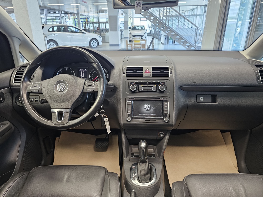 VW Touran bei Hoffmann Automobile in Wolfsburg kaufen und sofort mitnehmen - Bild 7