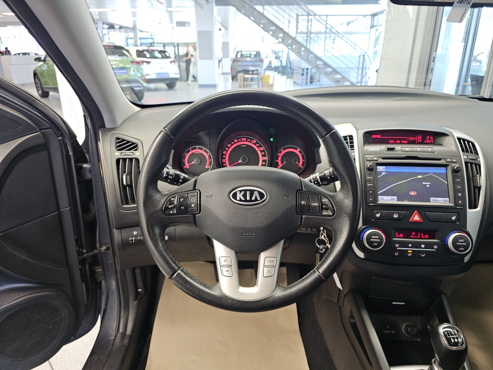 Kia Ceed bei Hoffmann Automobile in Wolfsburg kaufen und sofort mitnehmen - Bild 15