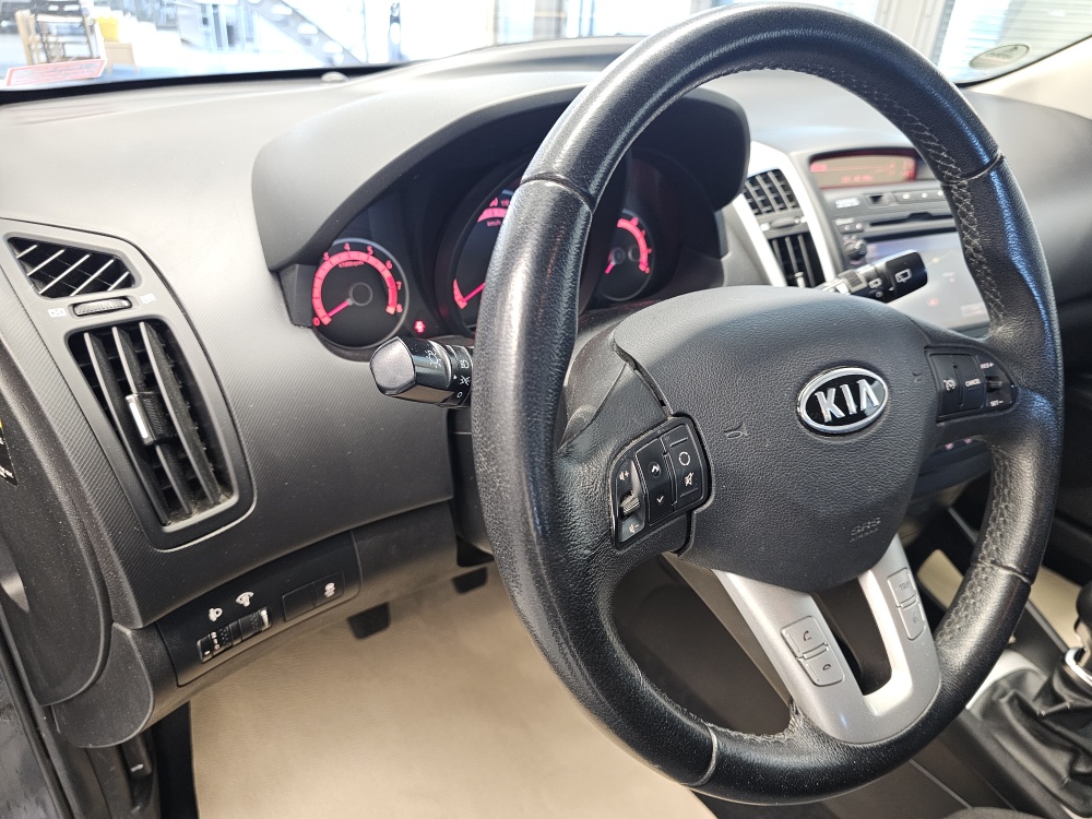 Kia Ceed bei Hoffmann Automobile in Wolfsburg kaufen und sofort mitnehmen - Bild 16