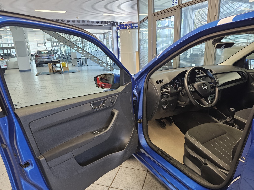 Skoda Fabia bei Hoffmann Automobile in Wolfsburg kaufen und sofort mitnehmen - Bild 18